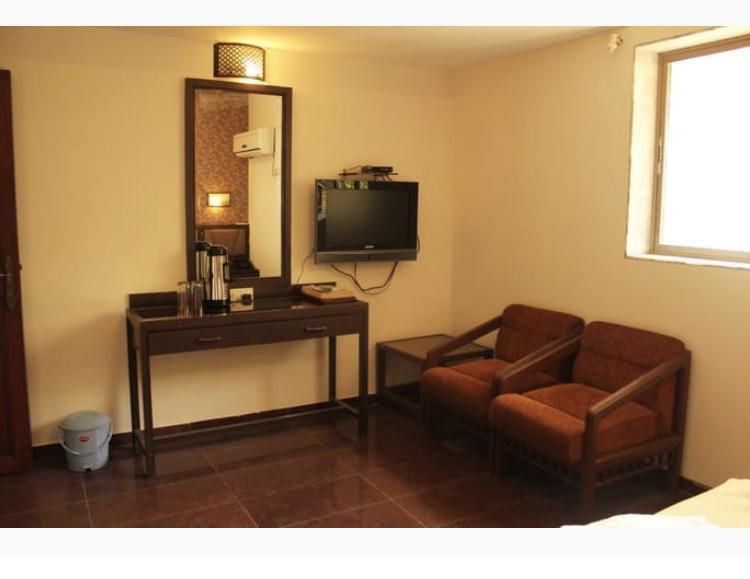 Hotel Ganesh Palace Mumbai Exteriör bild